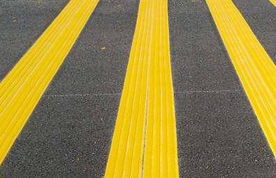 這8種不同顏色、形態(tài)的道路交通標(biāo)線，有什么作用呢？