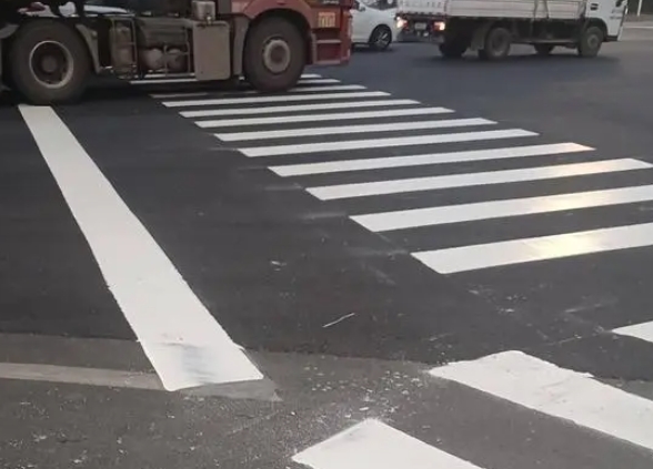 冬季下雪 道路標線 該如何保養(yǎng)